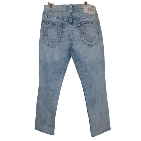 True Religion Geno Mens 31 Jeans Relaxed Slim Acid Wash Blue w/Red Embroidered - Picture 2 of 11